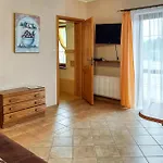 1 Bedroom Awesome In Feriehus